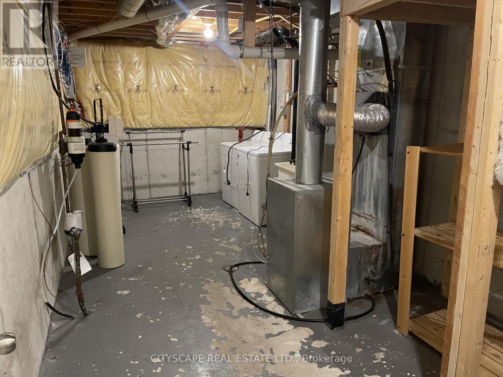 52 Coleridge Drive, Newmarket, Ontario  L3X 2T6 - Photo 4 - N12486839