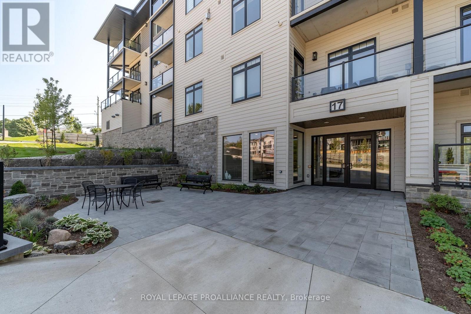 409 - 17 Cleave Avenue, Prince Edward County, Ontario  K0K 2T0 - Photo 32 - X12486858