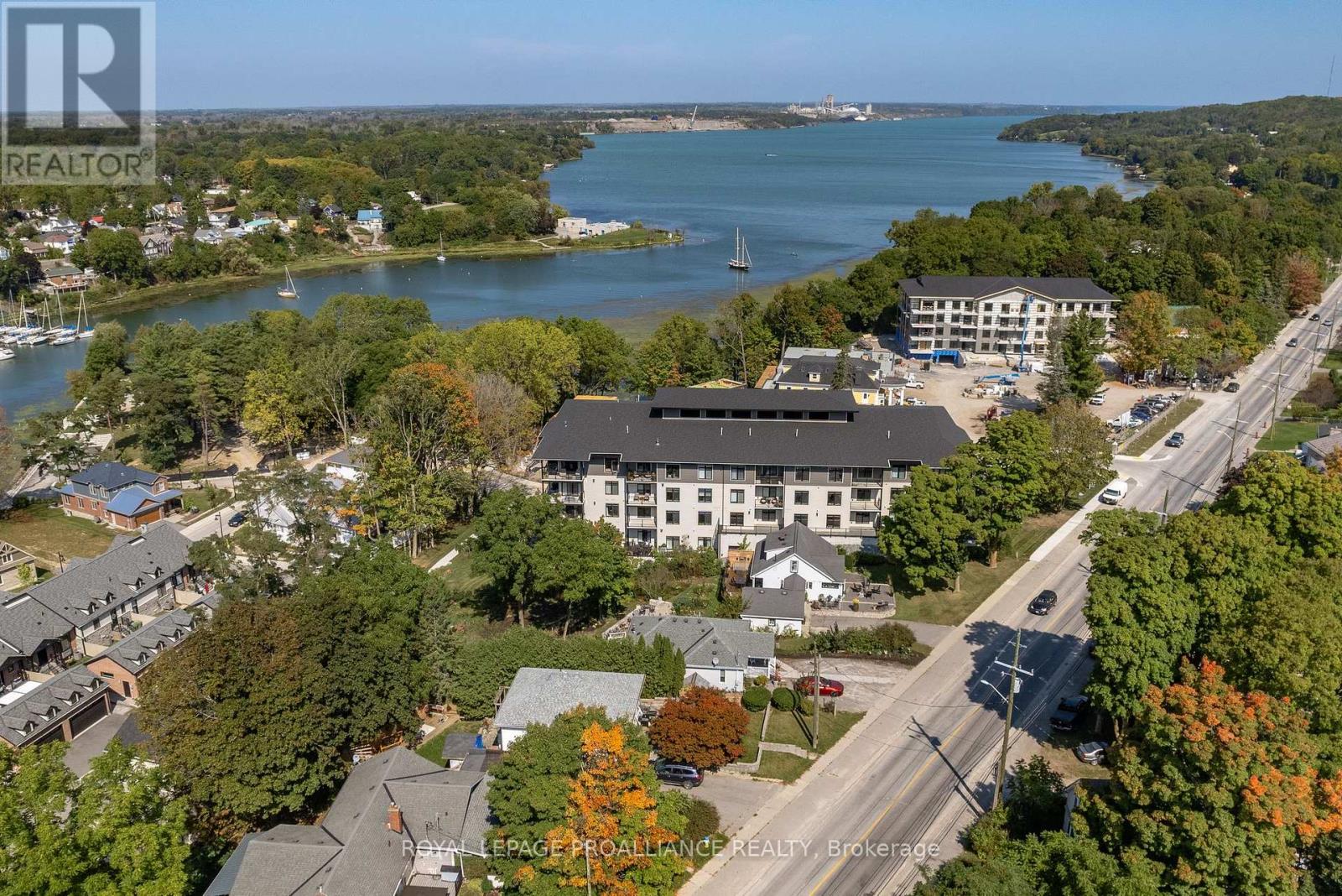 409 - 17 Cleave Avenue, Prince Edward County, Ontario  K0K 2T0 - Photo 5 - X12486858