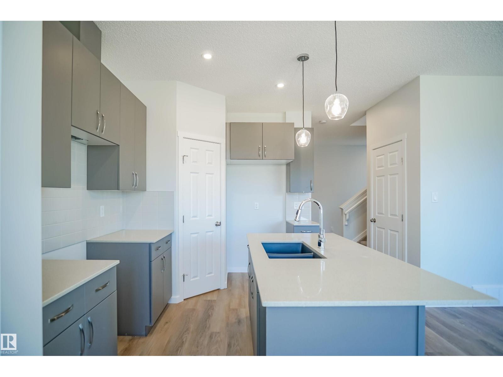 907 16 Av Nw, Edmonton, Alberta  T6T 2V2 - Photo 15 - E4463843