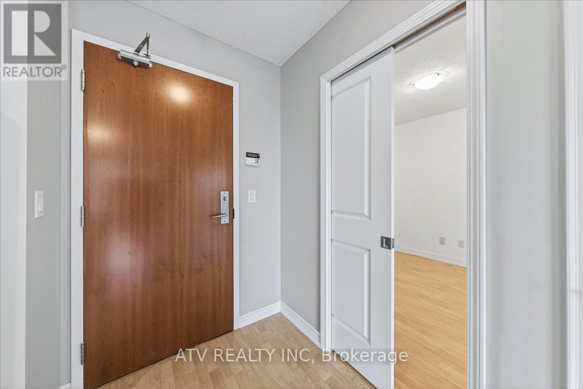 708 - 1403 Royal York Road, Toronto, Ontario  M9P 0A1 - Photo 14 - W12486820