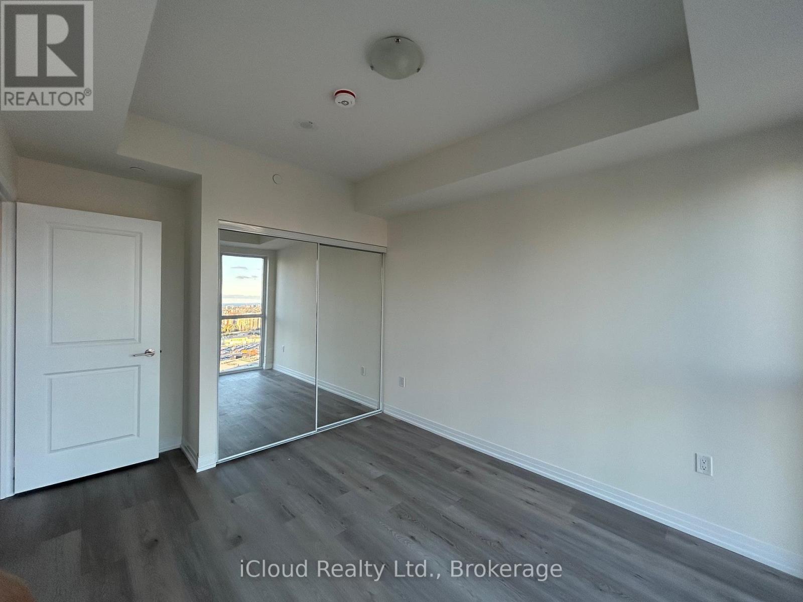 2002 - 15 Watergarden Drive, Mississauga, Ontario  L5R 0H4 - Photo 11 - W12486822