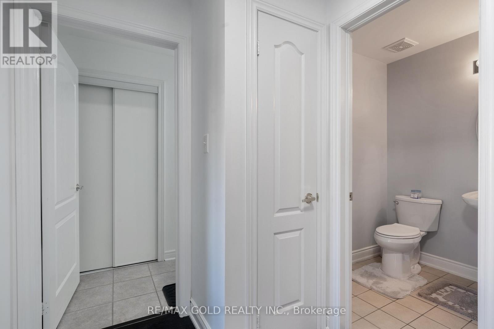 67 Locust Drive, Brampton, Ontario  L6R 0W2 - Photo 19 - W12486827