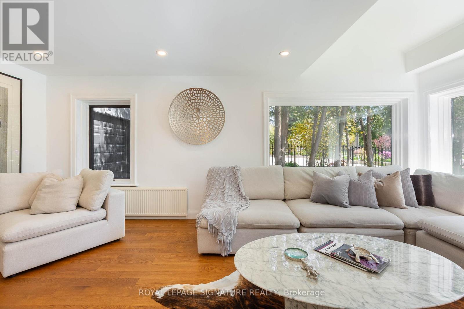 1969 Balsam Avenue, Mississauga, Ontario  L5J 1L3 - Photo 4 - W12486833