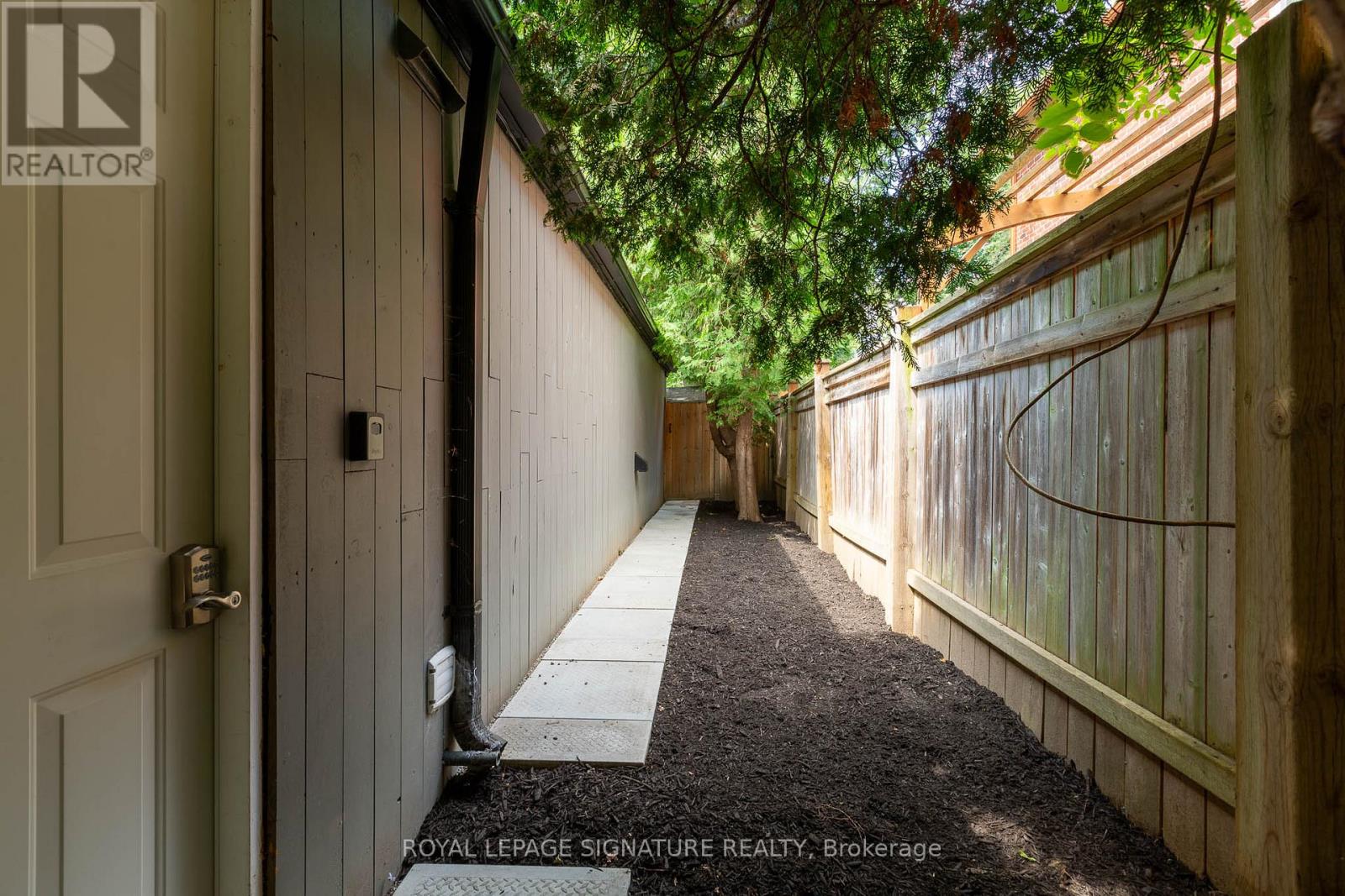 1969 Balsam Avenue, Mississauga, Ontario  L5J 1L3 - Photo 49 - W12486833