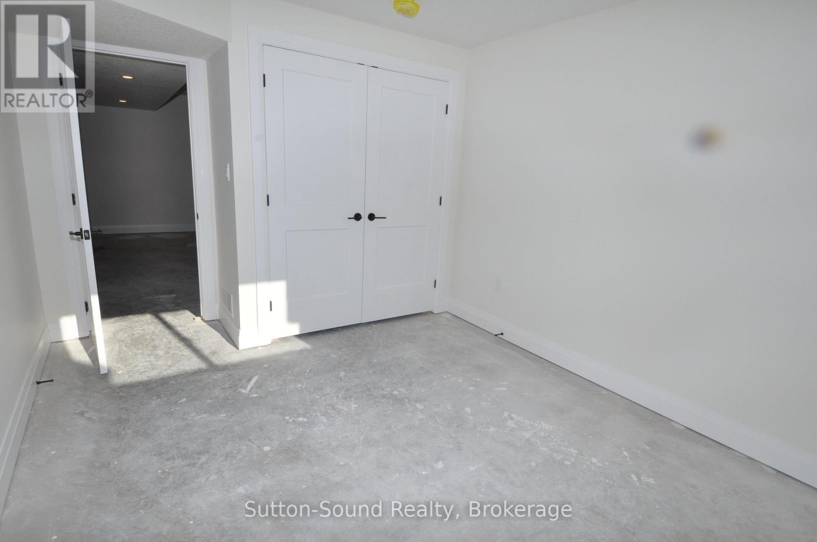 749 15th Street E, Owen Sound, Ontario  N4K 1X5 - Photo 24 - X12316674