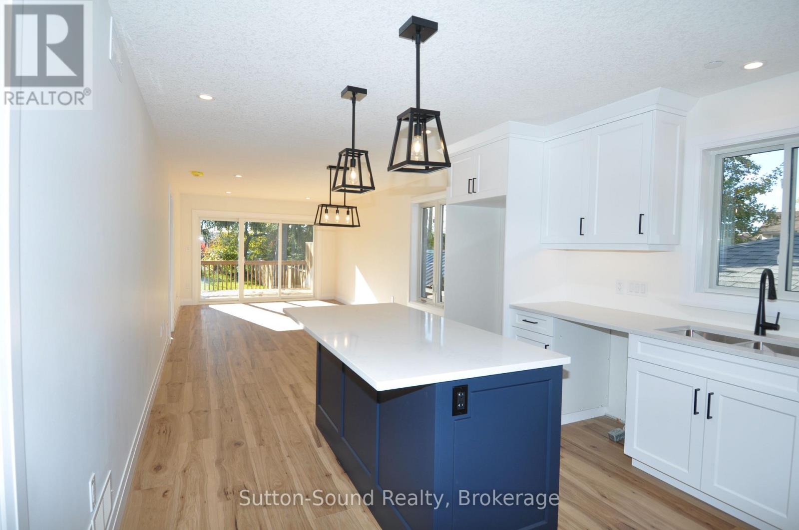 749 15th Street E, Owen Sound, Ontario  N4K 1X5 - Photo 4 - X12316674