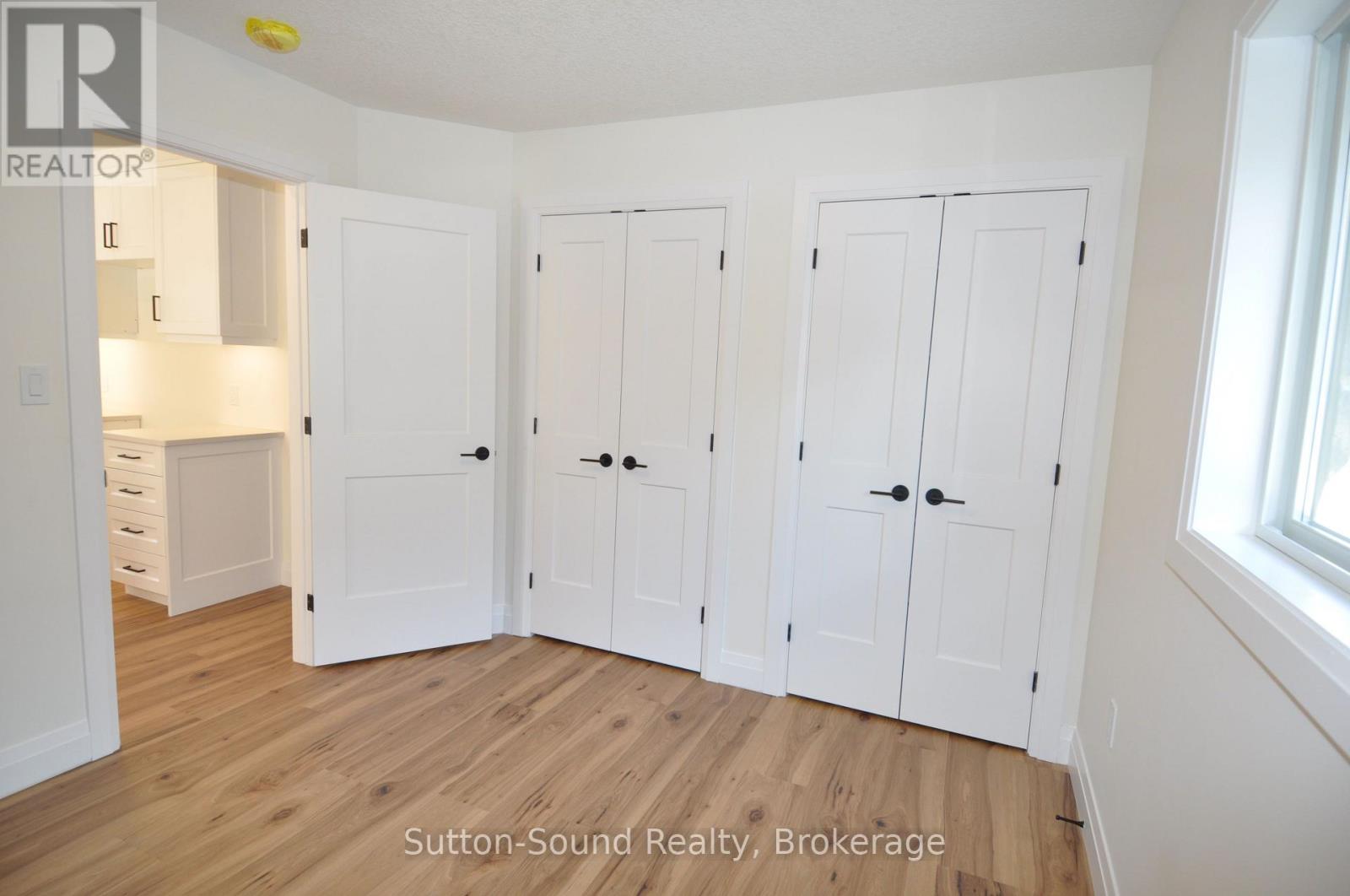 749 15th Street E, Owen Sound, Ontario  N4K 1X5 - Photo 9 - X12316674