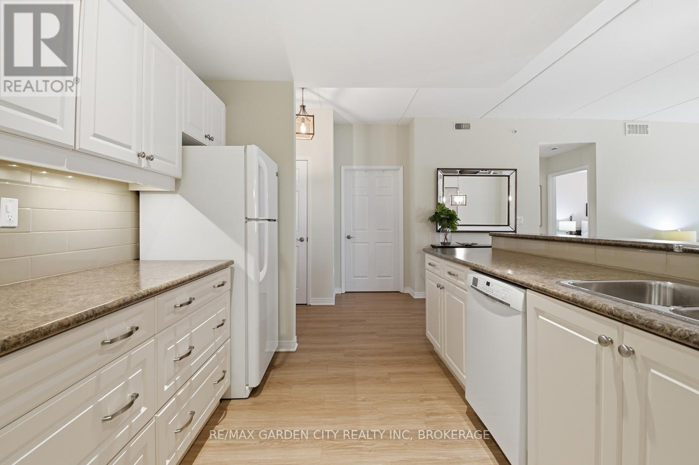 307 - 16 Sullivan Avenue, Thorold, Ontario  L2V 2Y2 - Photo 17 - X12486854