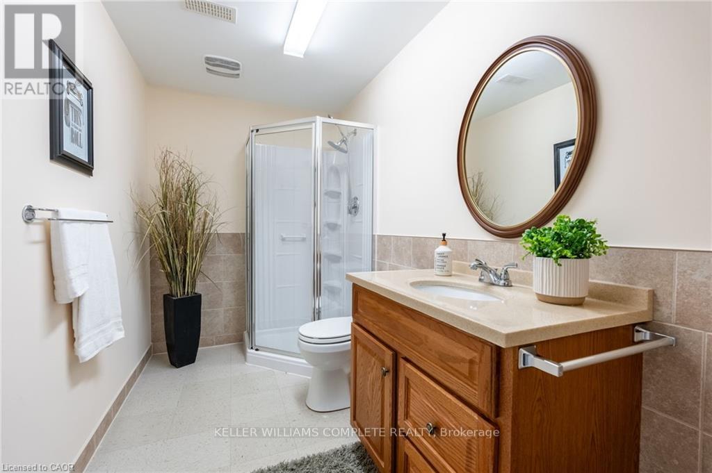 144 Sumner Crescent, Grimsby, Ontario  L3M 0B4 - Photo 23 - X12486819