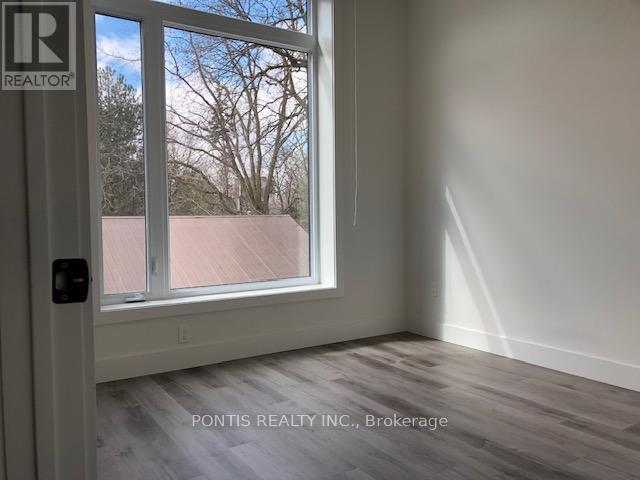 104 - 103 Roger Street, Waterloo, Ontario  N2J 0G2 - Photo 9 - X12486824