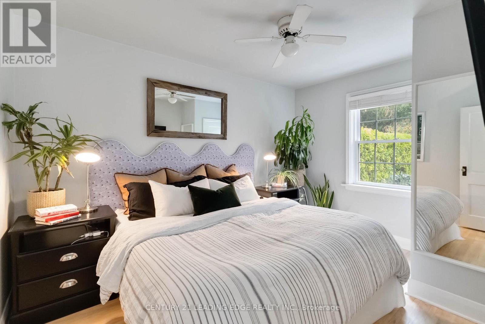 657 Emery Street, London South, Ontario  N6C 2G3 - Photo 9 - X12486828