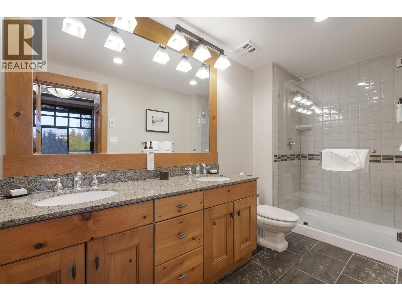 401 2202 Gondola Way, Whistler, British Columbia  V8E 0M7 - Photo 12 - R3062801