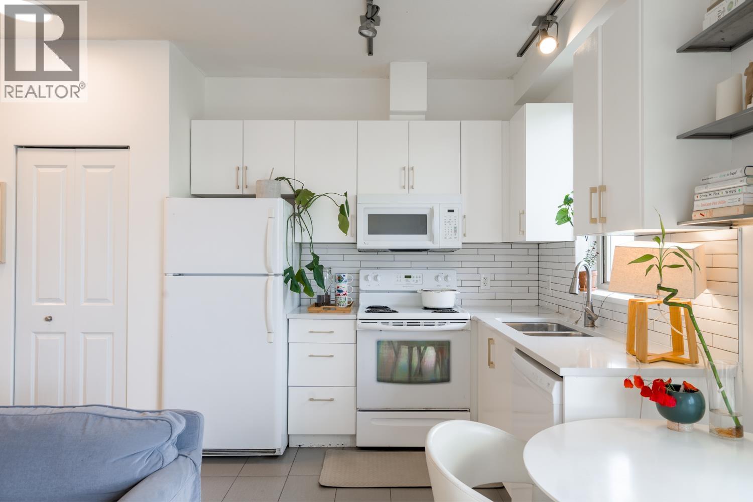 Ph1 688 E 17th Avenue, Vancouver, British Columbia  V5V 0A8 - Photo 8 - R3062810