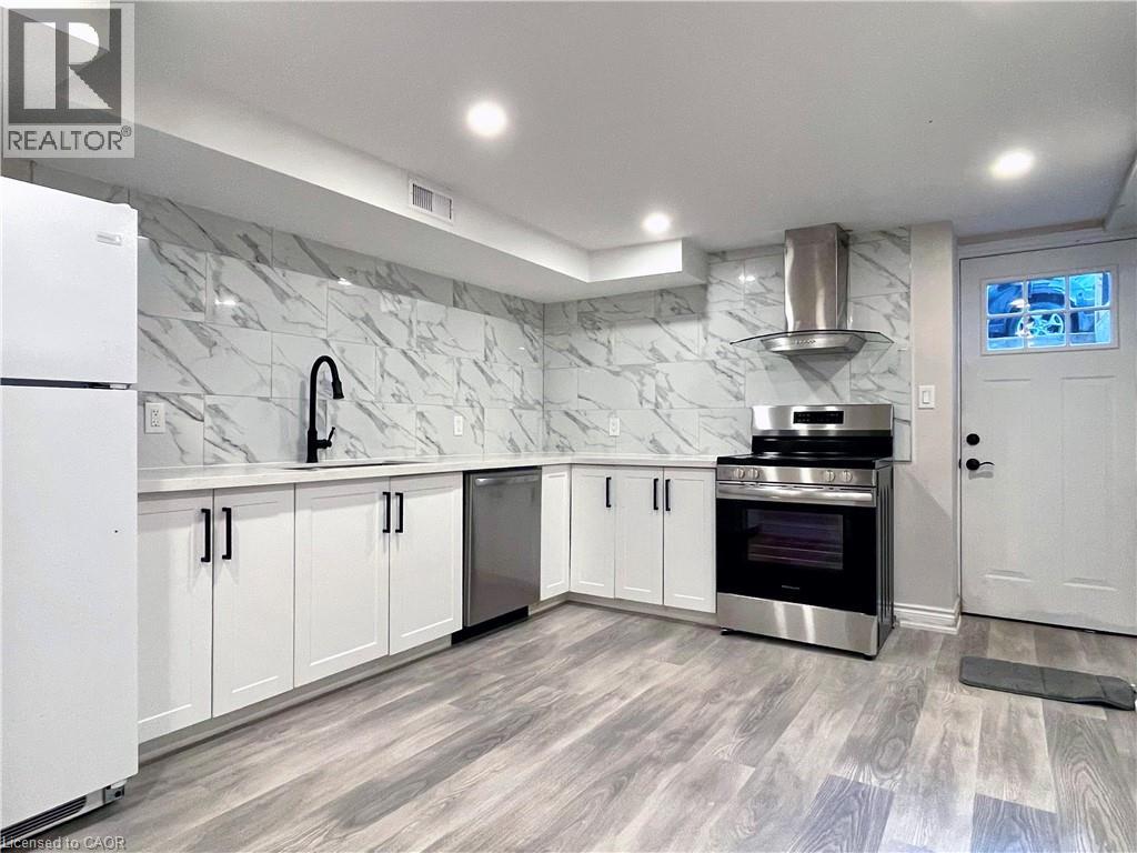 360 Cannon Street E, Hamilton, Ontario  L8L 2C2 - Photo 2 - 40783933