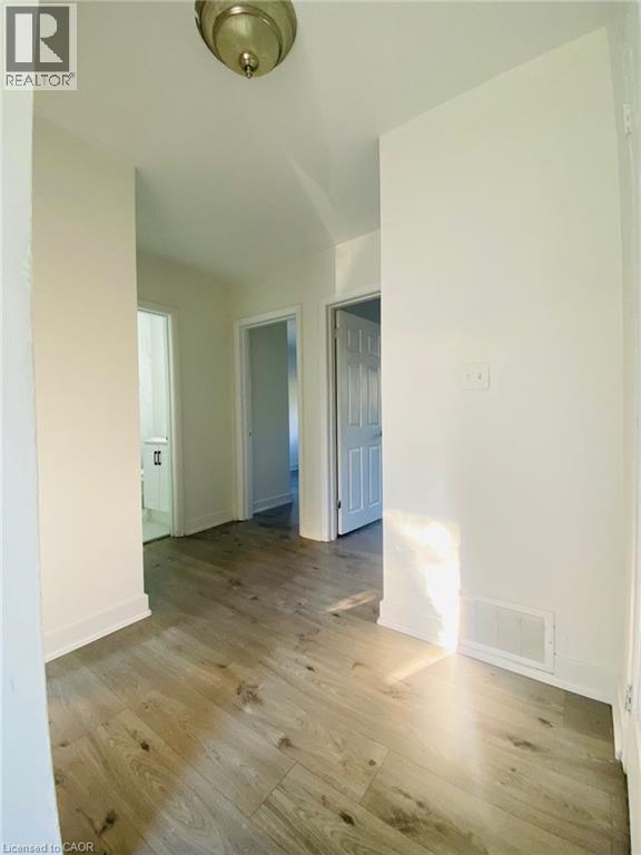 1379 Freeport Drive, Mississauga, Ontario  L5C 1S5 - Photo 14 - 40782553