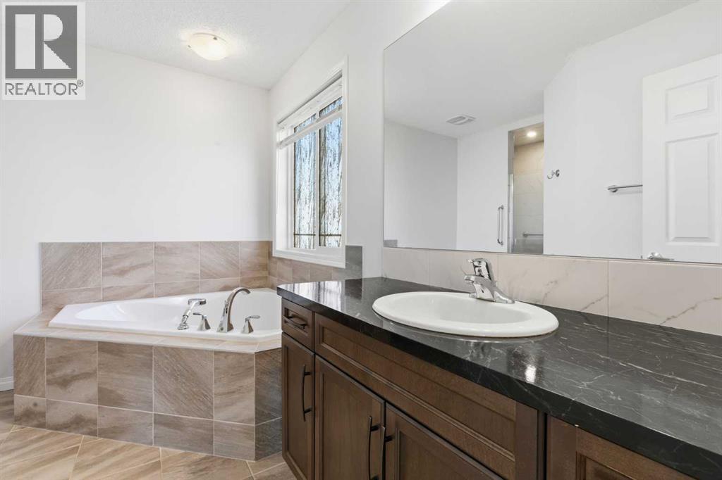 5 Osborne Gate Sw, Airdrie, Alberta  T4B 4G3 - Photo 20 - A2265259