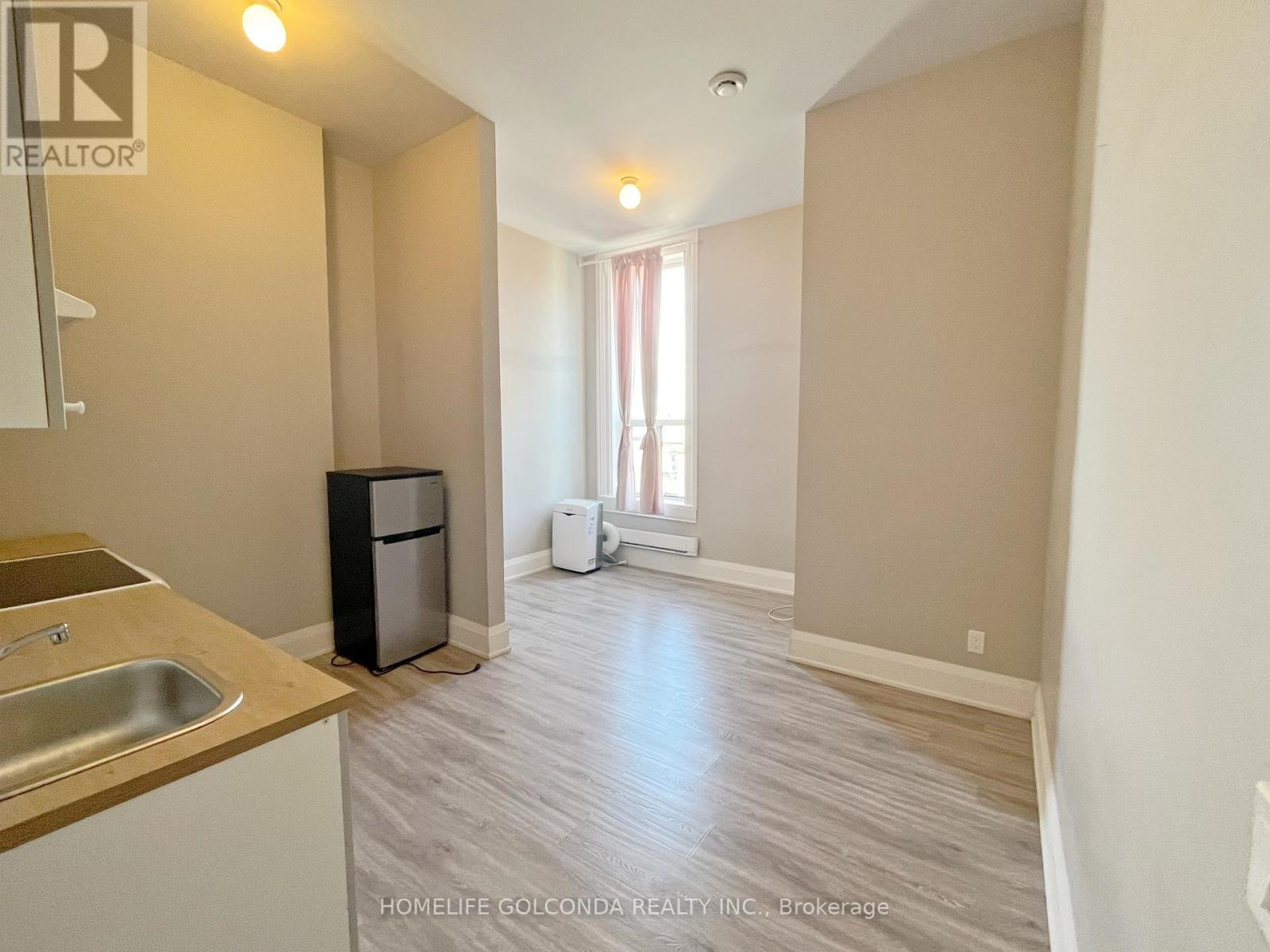 302 - 490 Queen Street W, Toronto, Ontario  M5V 2B3 - Photo 3 - C12486847