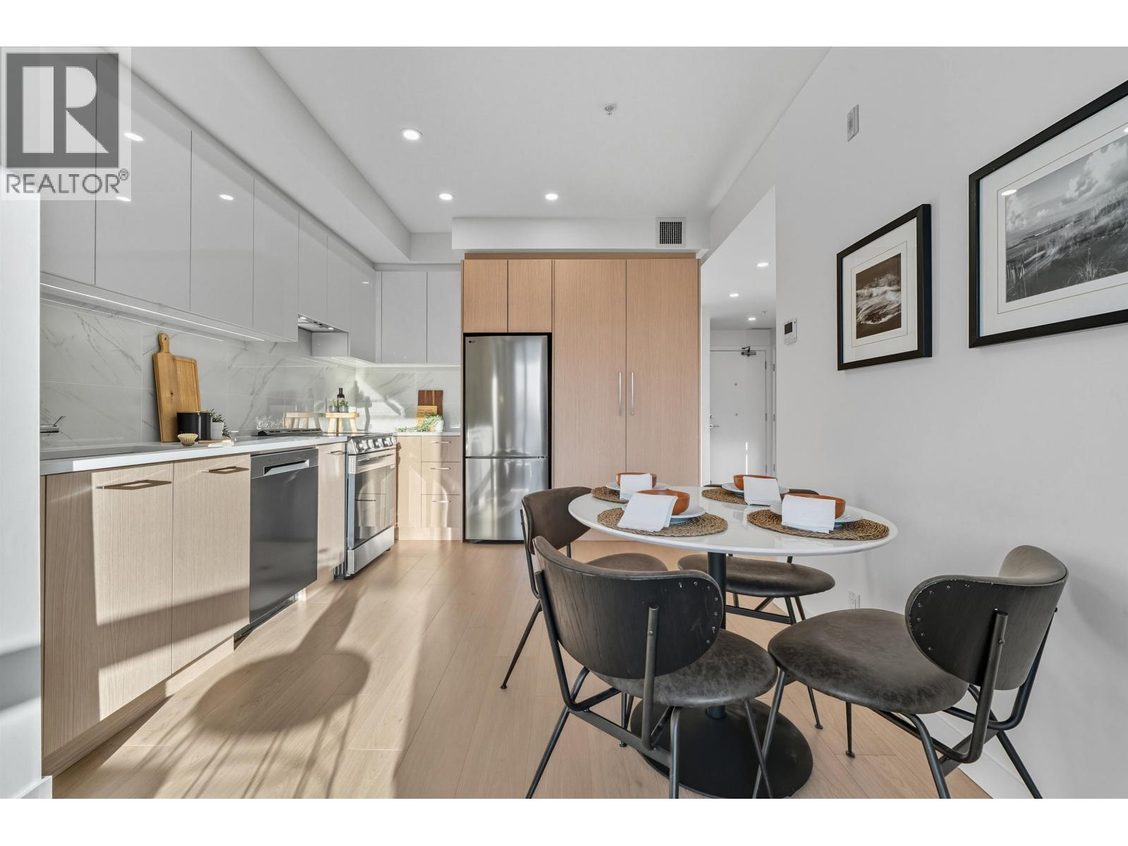 611 150 James Road, Port Moody, British Columbia  V3H 0N7 - Photo 4 - R3062690