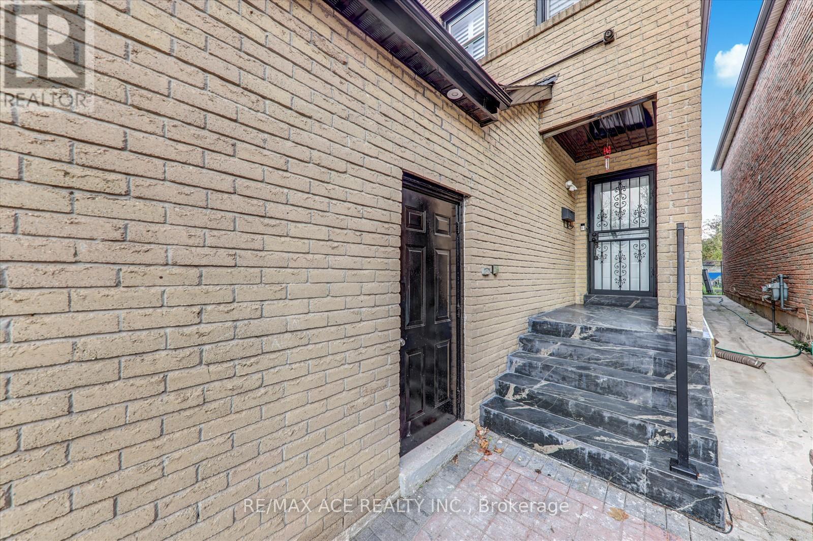 Main - 418 Military Trail, Toronto, Ontario  M1E 4Z3 - Photo 5 - E12486852