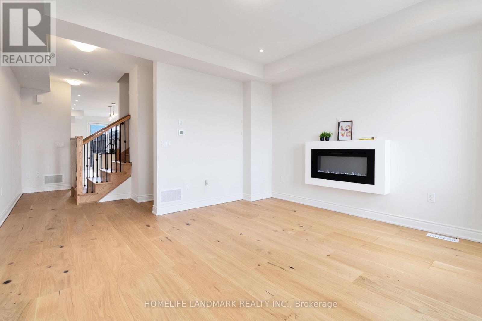 3303 Sixth Line, Oakville, Ontario  L6H 0Z6 - Photo 18 - W12486849