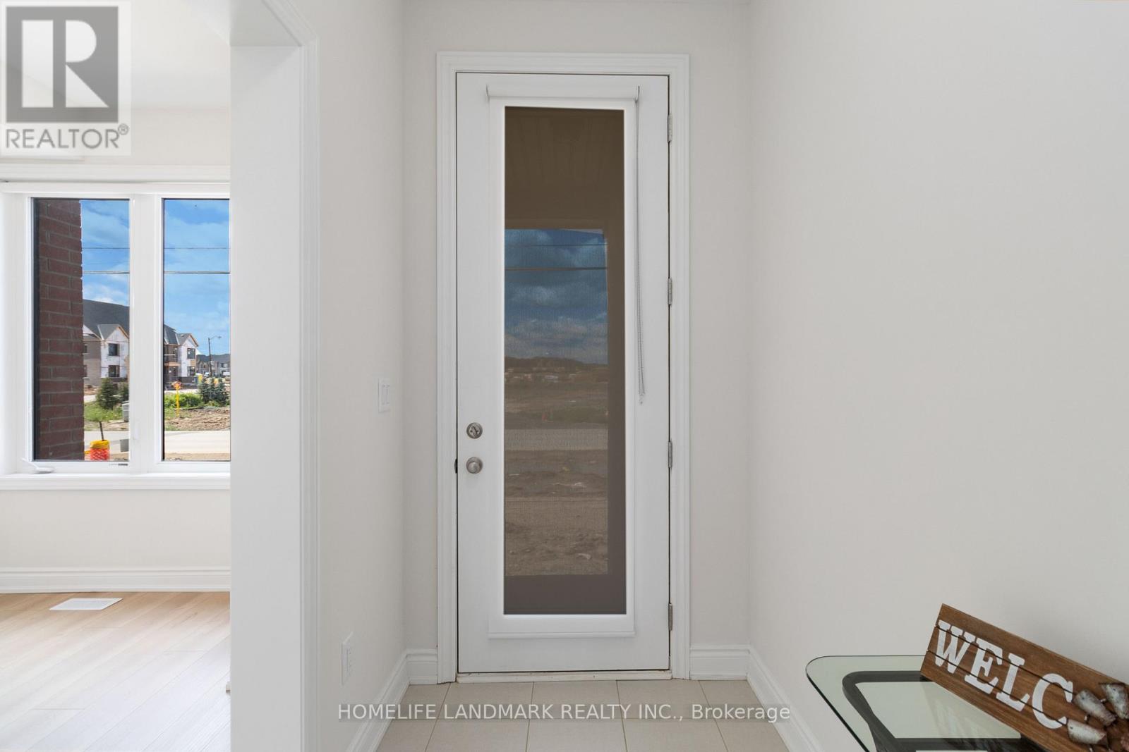 3303 Sixth Line, Oakville, Ontario  L6H 0Z6 - Photo 2 - W12486849