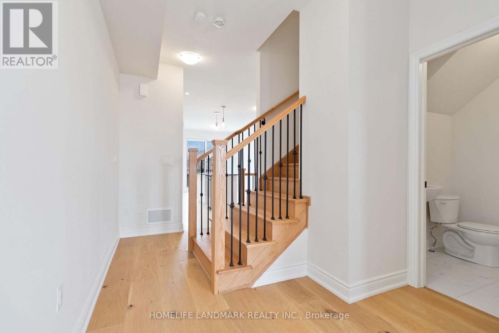 3303 Sixth Line, Oakville, Ontario  L6H 0Z6 - Photo 20 - W12486849