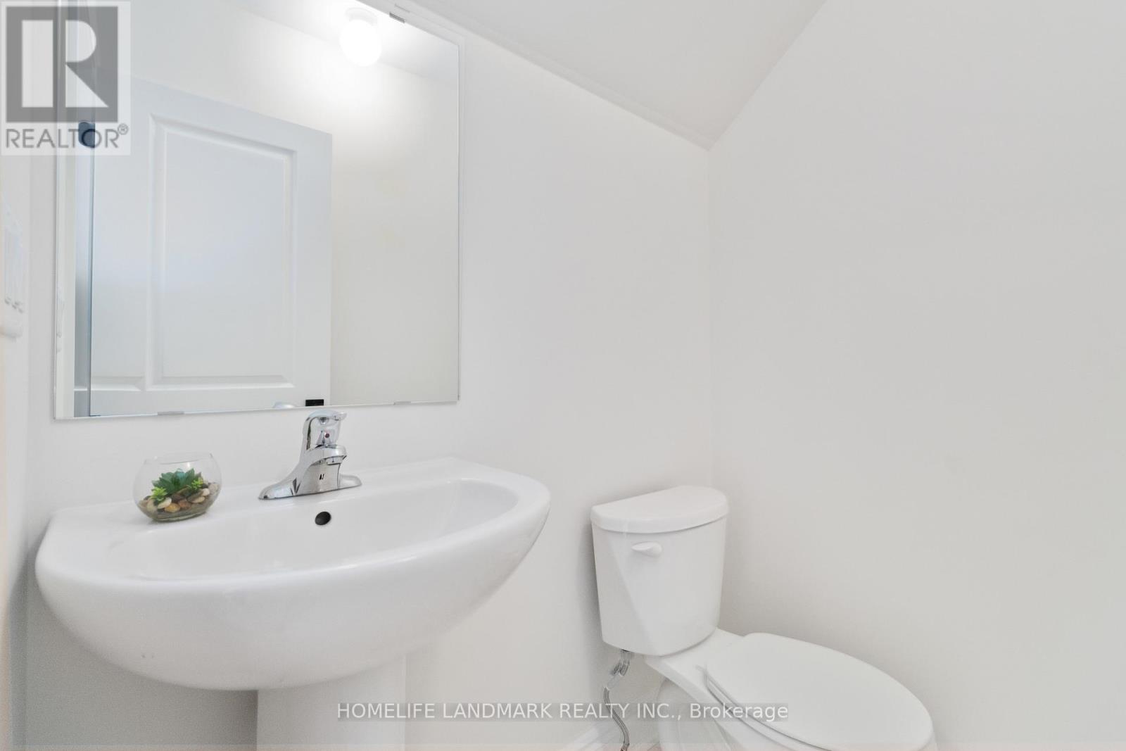 3303 Sixth Line, Oakville, Ontario  L6H 0Z6 - Photo 21 - W12486849
