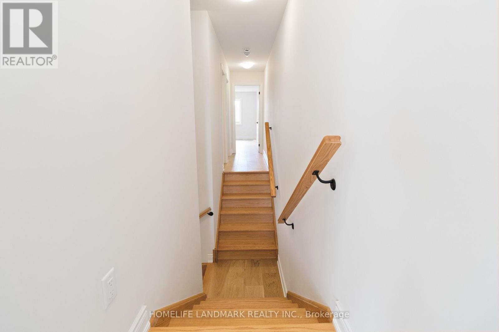 3303 Sixth Line, Oakville, Ontario  L6H 0Z6 - Photo 23 - W12486849