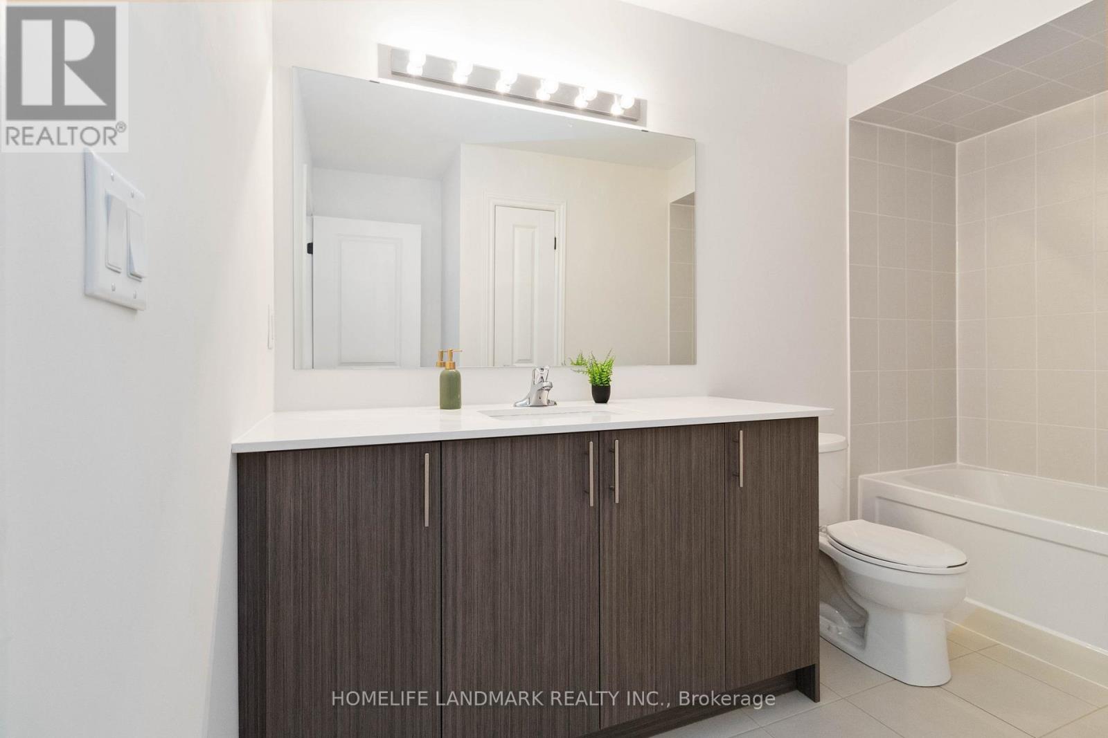 3303 Sixth Line, Oakville, Ontario  L6H 0Z6 - Photo 31 - W12486849