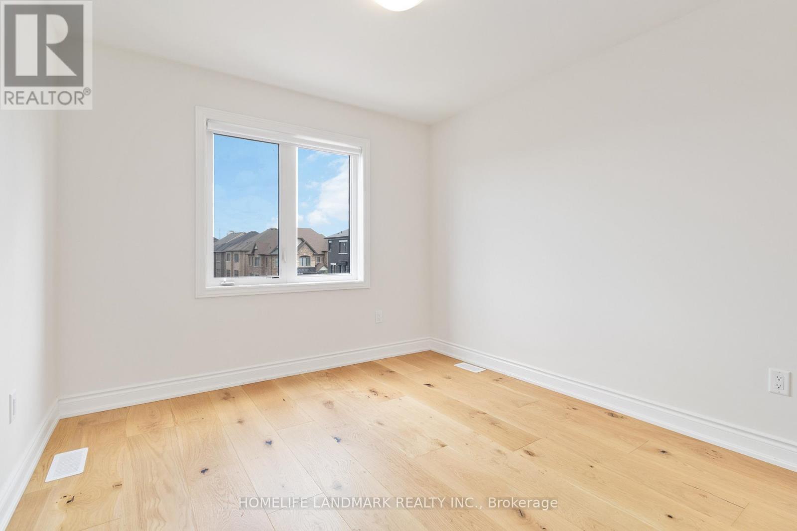 3303 Sixth Line, Oakville, Ontario  L6H 0Z6 - Photo 38 - W12486849