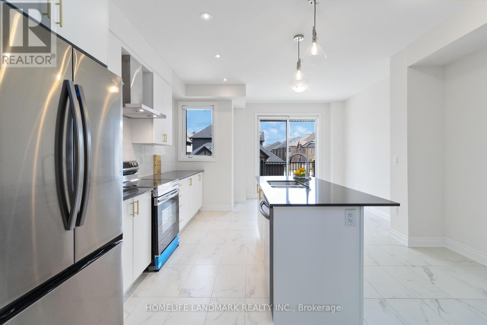 3303 Sixth Line, Oakville, Ontario  L6H 0Z6 - Photo 8 - W12486849