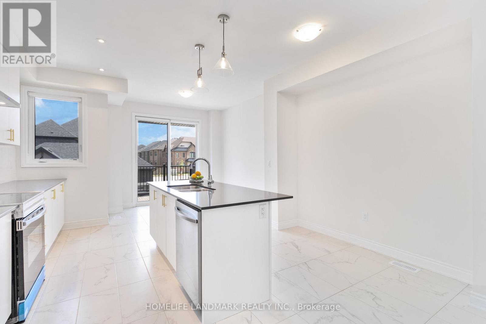 3303 Sixth Line, Oakville, Ontario  L6H 0Z6 - Photo 9 - W12486849