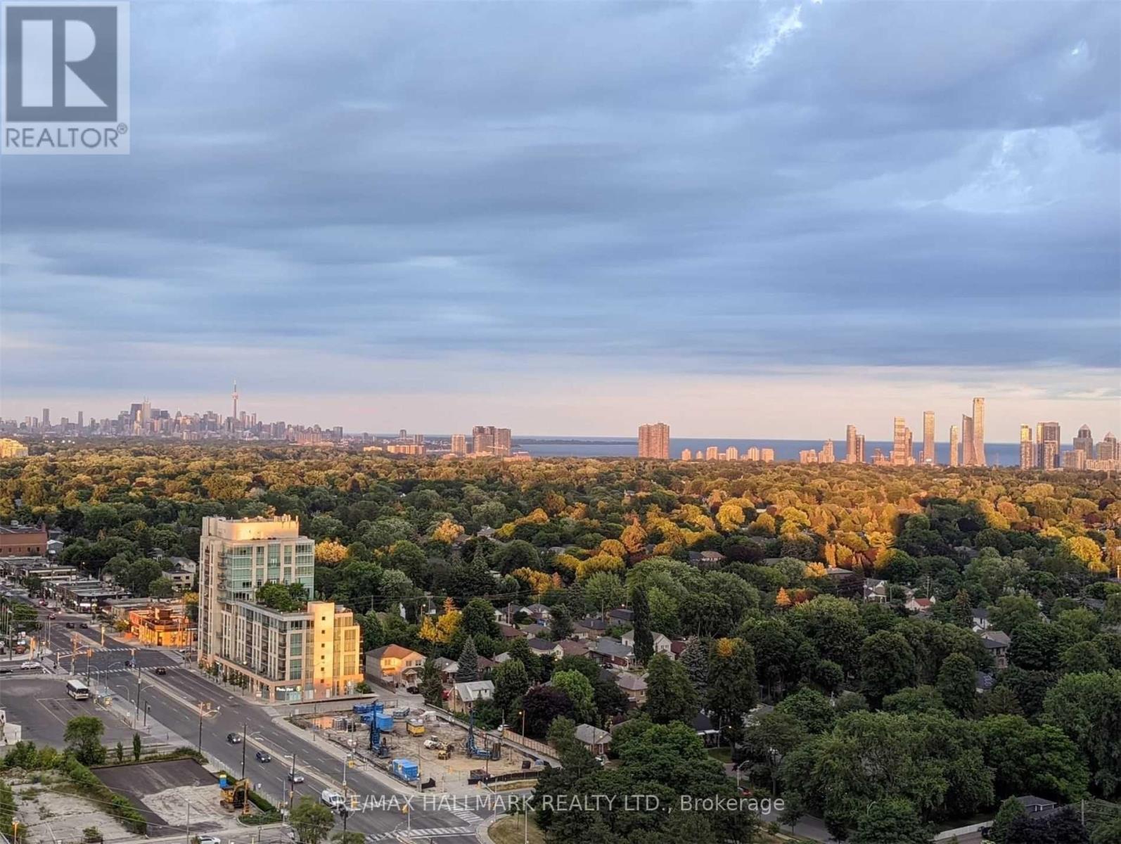 Ph09 - 5 Michael Power Place, Toronto, Ontario  M9A 0A3 - Photo 13 - W12486850