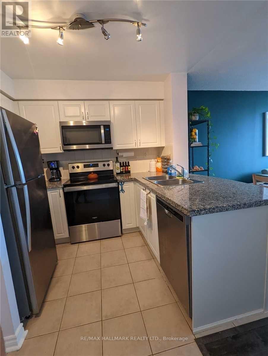 Ph09 - 5 Michael Power Place, Toronto, Ontario  M9A 0A3 - Photo 4 - W12486850