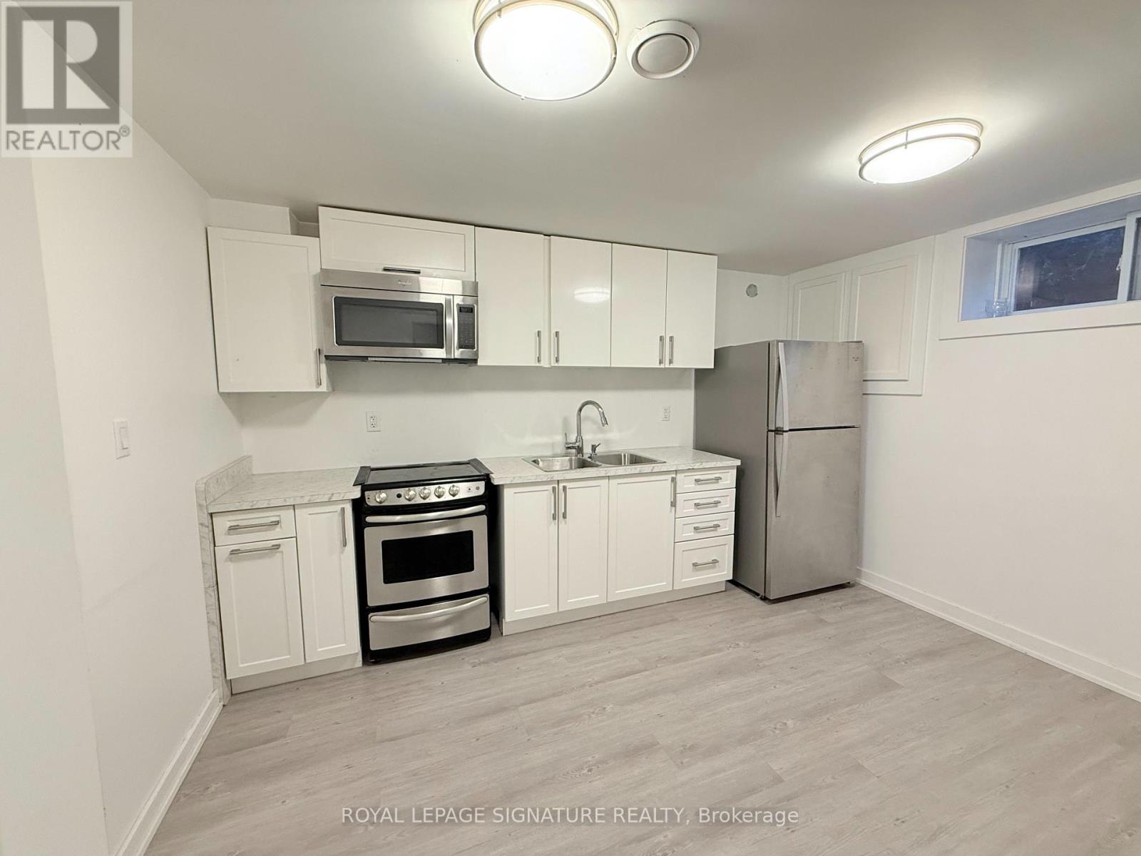 Lower - 38 Burnhamthorpe Road W, Oakville, Ontario  L6M 4K4 - Photo 20 - W12486857