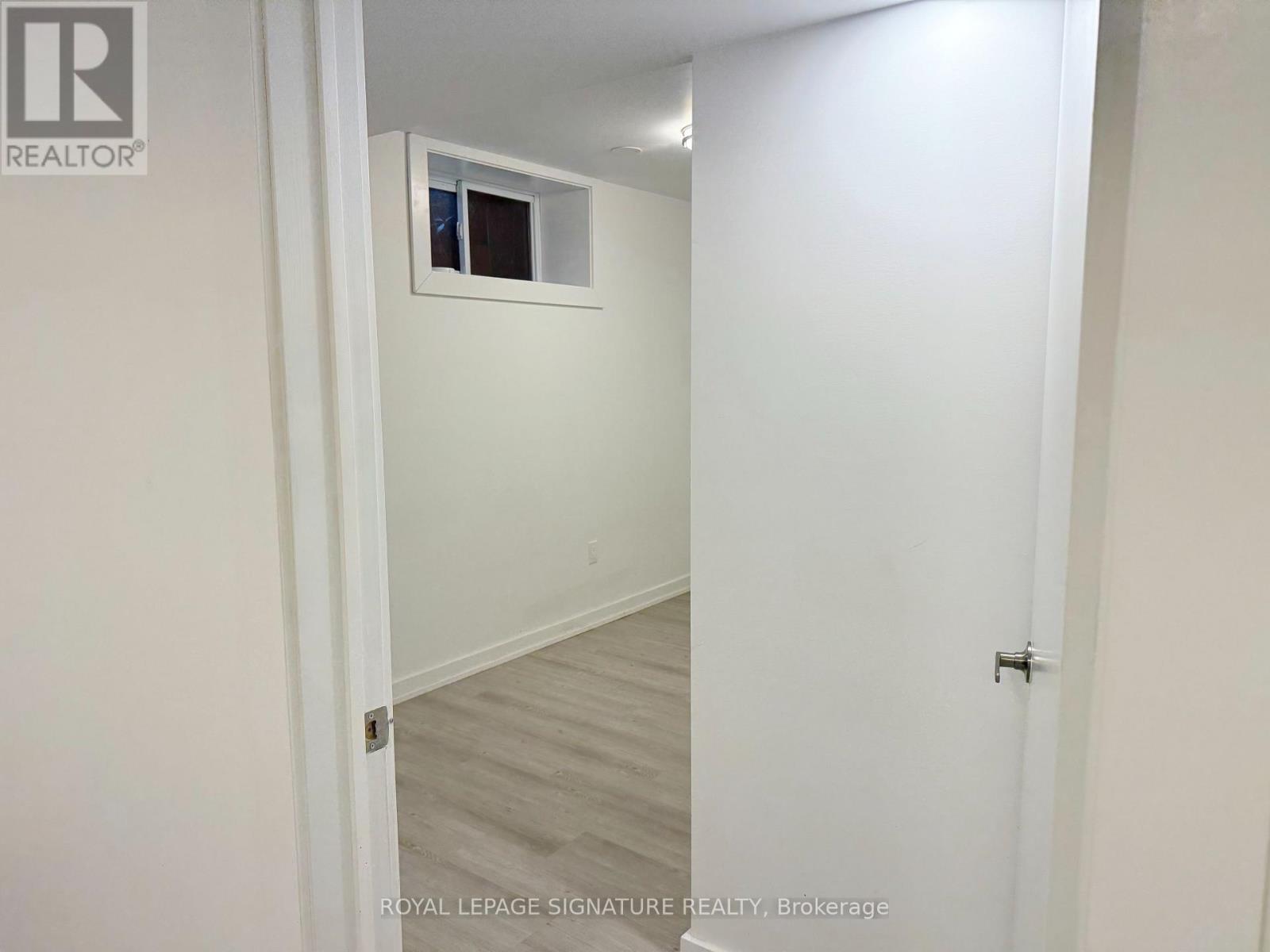 Lower - 38 Burnhamthorpe Road W, Oakville, Ontario  L6M 4K4 - Photo 31 - W12486857