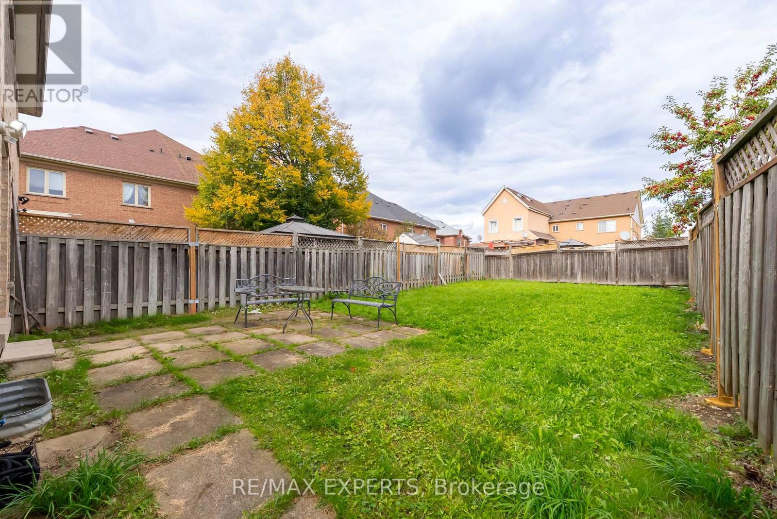 7 Yellow Brick Road, Brampton, Ontario  L6V 4K8 - Photo 47 - W12486859