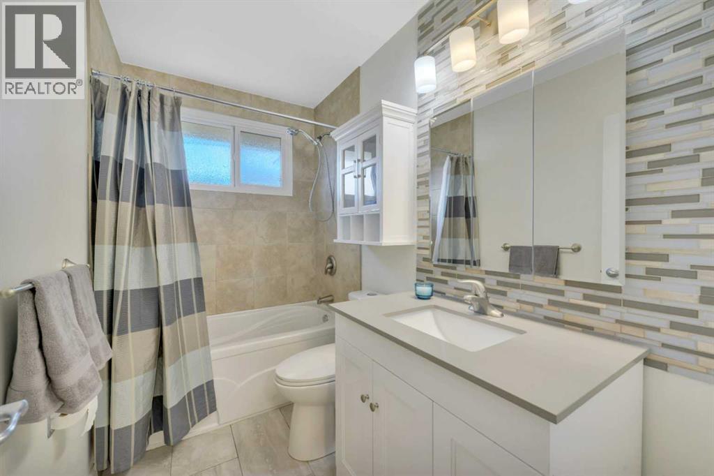 11 Fir Street, Red Deer, Alberta  T4N 4Y3 - Photo 14 - A2264121