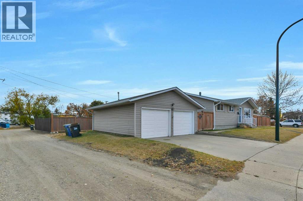 11 Fir Street, Red Deer, Alberta  T4N 4Y3 - Photo 31 - A2264121