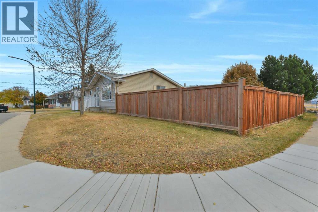 11 Fir Street, Red Deer, Alberta  T4N 4Y3 - Photo 36 - A2264121