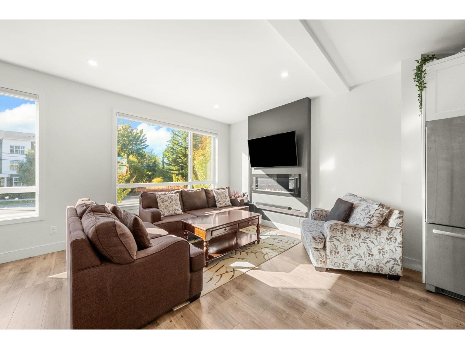 5 27640 Lantern Avenue, Abbotsford, British Columbia  V4X 1M3 - Photo 2 - R3062310