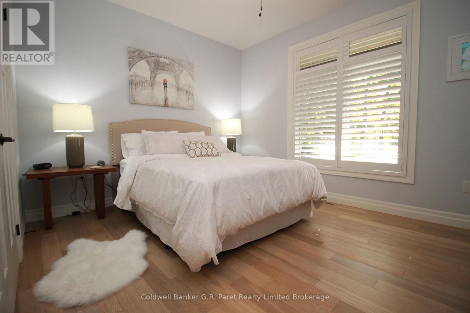 10151 Pinery Bluffs Road, Lambton Shores, Ontario  N0M 1T0 - Photo 23 - X12471390