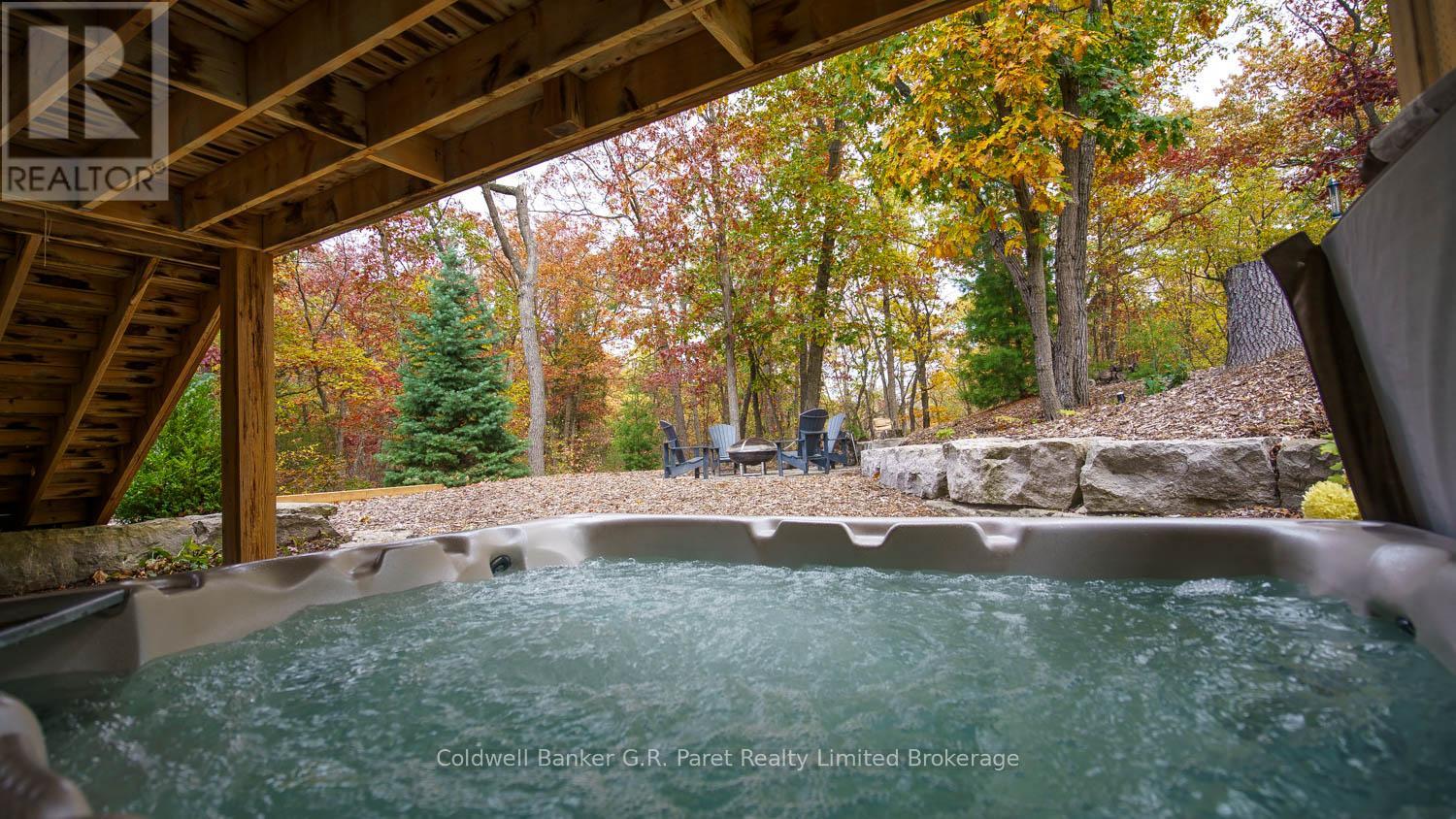 10151 Pinery Bluffs Road, Lambton Shores, Ontario  N0M 1T0 - Photo 43 - X12471390