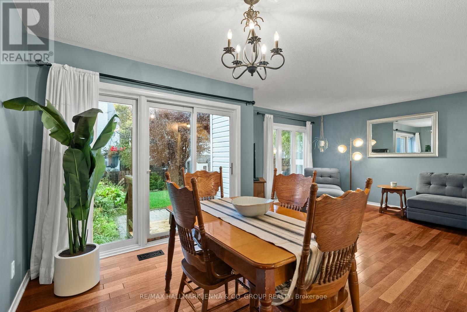 364 Stoneway Drive, Ottawa, Ontario  K2G 6G7 - Photo 11 - X12486893