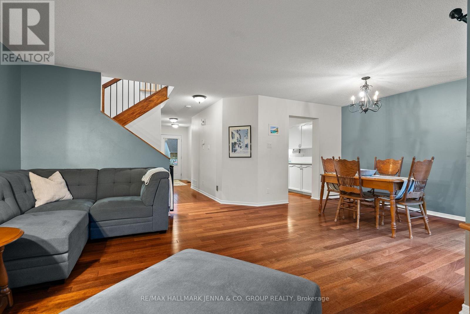 364 Stoneway Drive, Ottawa, Ontario  K2G 6G7 - Photo 16 - X12486893