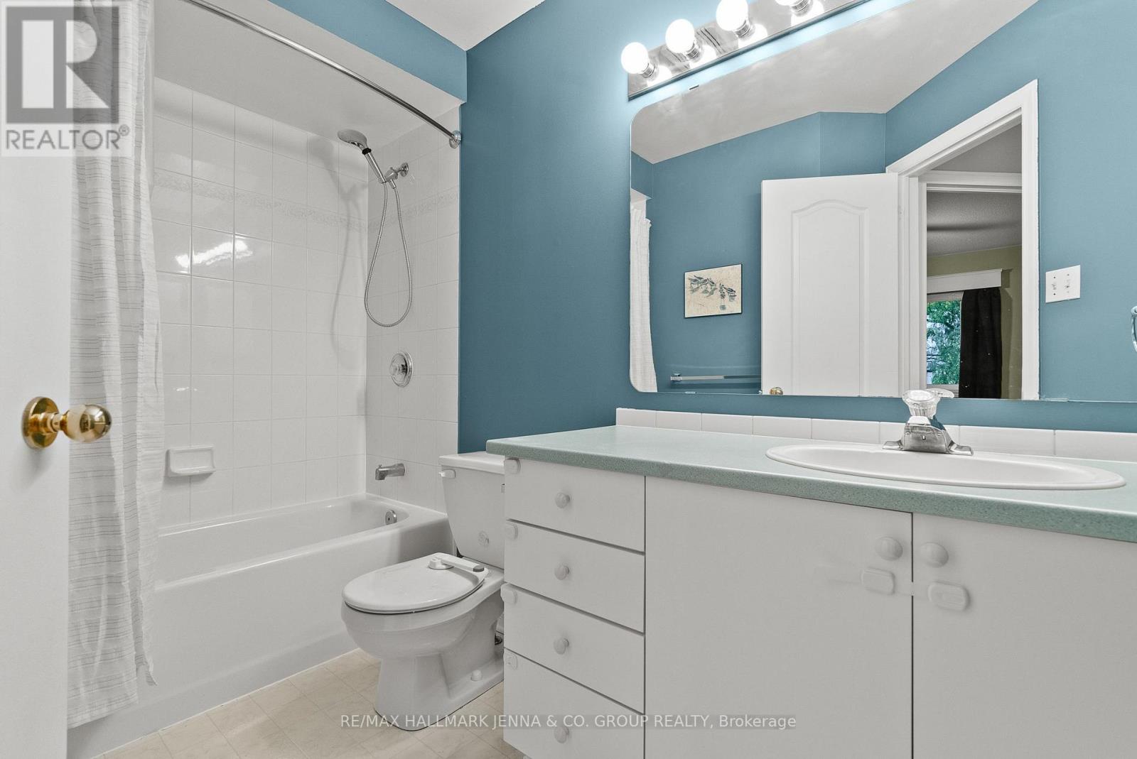 364 Stoneway Drive, Ottawa, Ontario  K2G 6G7 - Photo 24 - X12486893