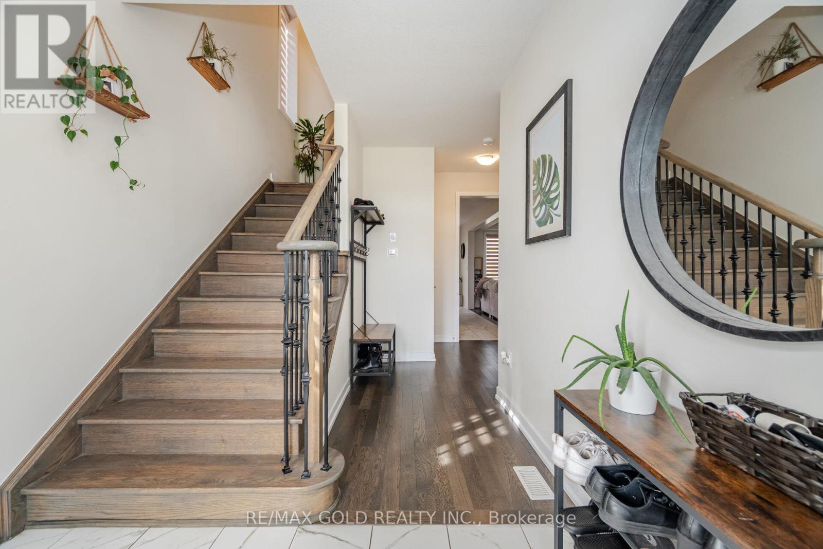 128 Whithorn Crescent, Haldimand, Ontario  N3W 0G4 - Photo 3 - X12486861