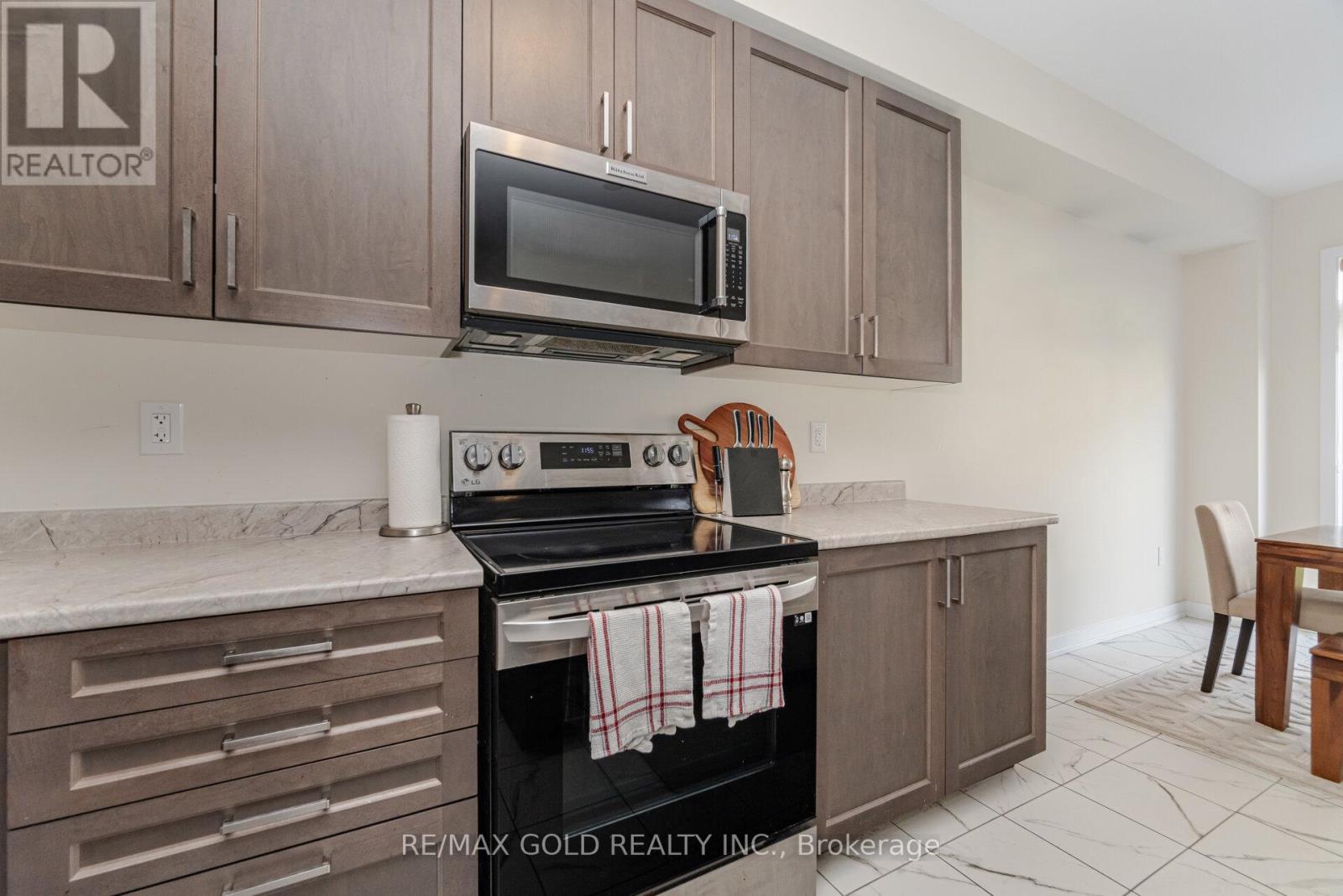 128 Whithorn Crescent, Haldimand, Ontario  N3W 0G4 - Photo 7 - X12486861