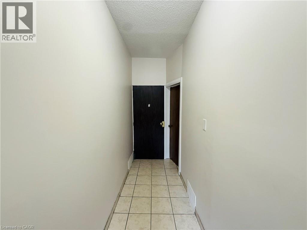 24 Somerset Avenue, Hamilton, Ontario  L8L 2L5 - Photo 5 - 40781826